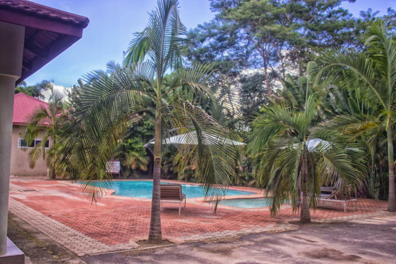 Waterfalls Hotel Lusaka Luaran gambar